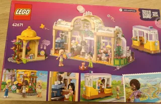 LEGO Friends Cafetería y Floristería 42671. 75