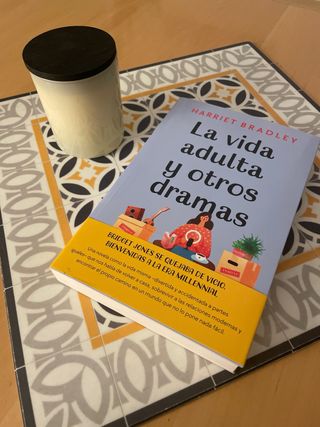 La vida adulta y otros dramas