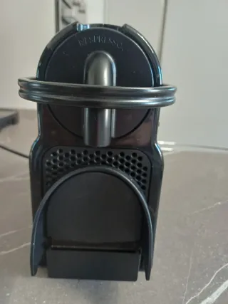 Macchina caffè DeLonghi Nespresso