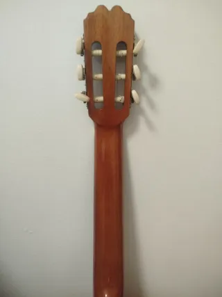Guitarra Admira Alba Clásica