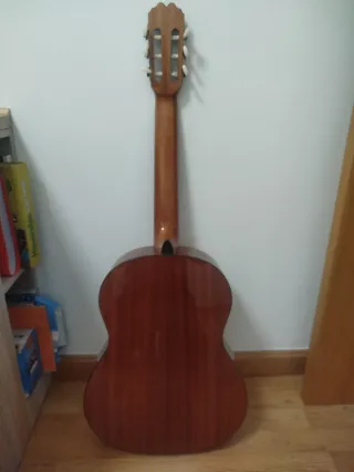Guitarra Admira Alba Clásica