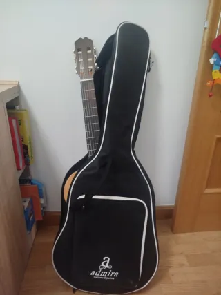 Guitarra Admira Alba Clásica