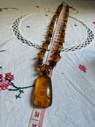Collar de ámbar con colgante