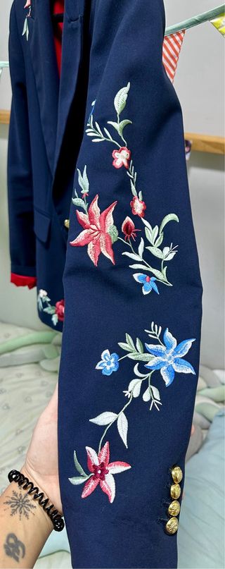 Americana Zara Bordada