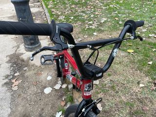 Bicicleta BMX We The People Primate 2004 roja