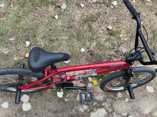 Bicicleta BMX We The People Primate 2004 roja