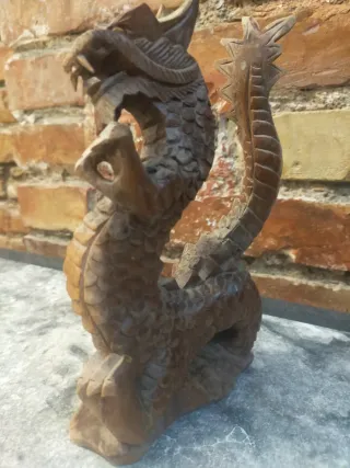 Figura Dragón Madera Tallada