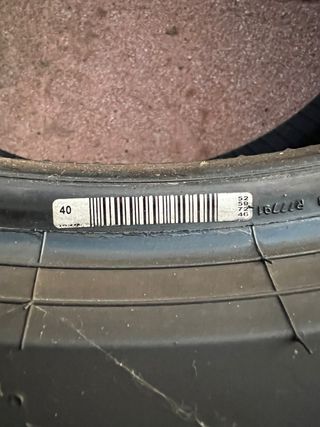 Rueda de coche Pirelli