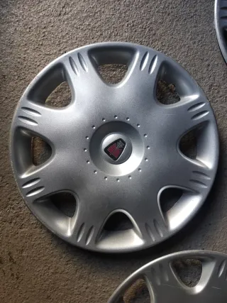 3 Tapacubos Rover 14 Pulgadas