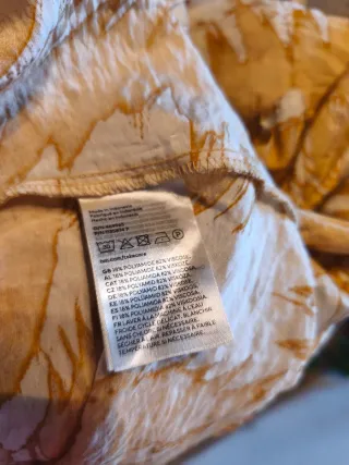 Vestido H&M amarillo estampado,amplio, tela ligera