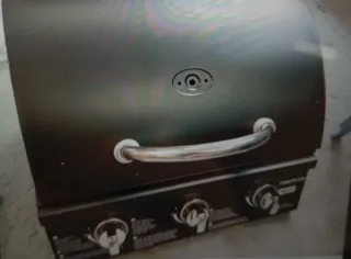 Barbacoa de gas negra Amig