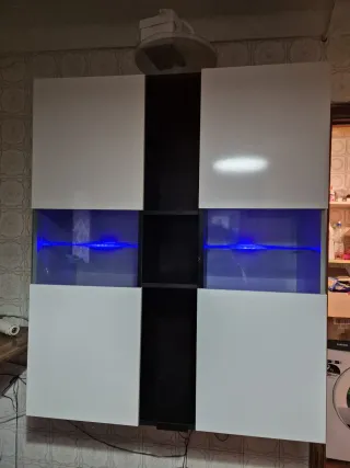 Mueble de cocina moderno blanco y negro