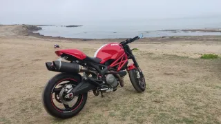 Ducati Monster 696 2012
