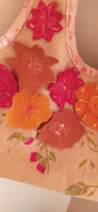 Bolso nRnja pastel y rosa con flores