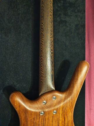 Bajo Eléctrico Warwick Corvette Standard Bubinga 4