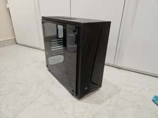 Torre Caja PC Corsair Negra Vacía