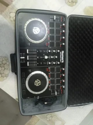 Numark mixtrack II
