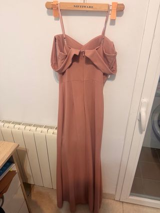 Vestido largo rosa con abertura