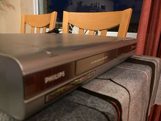 Philips Grabador DVD + Disco Duro