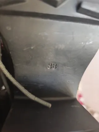 Botines grises con cordones