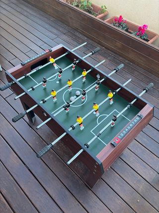 Futbolín de madera