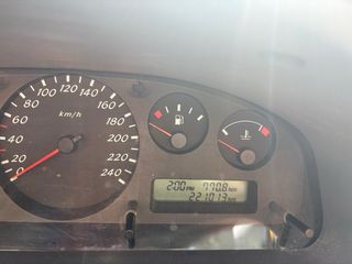 Nissan Almera 2002
