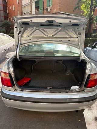 Nissan Almera 2002