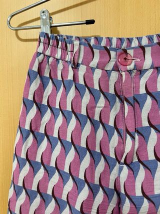 Pantalón estampado Zara