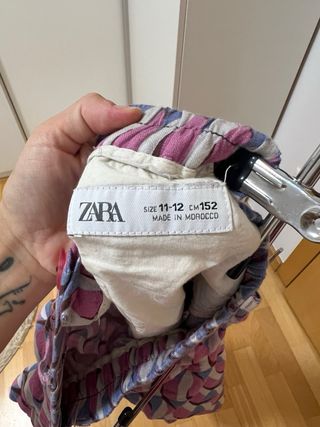 Pantalón estampado Zara