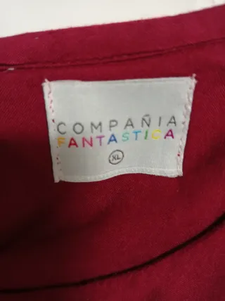 Camisa Compañía Fantástica Volantes Roja Talla XL