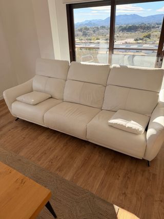 Sofá relax eléctrico de piel 3 plazas – diseño a m