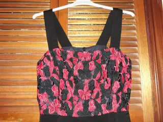 Vestido fiesta negro y rojo