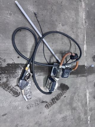 Bomba gasoil PIUSI Panther 56 con surtidor.