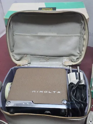 Proyector Minolta Mini + Autocharger