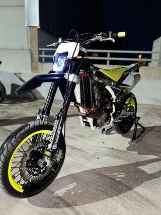 Husqvarna Supermotard