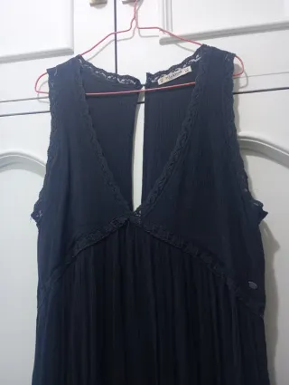 Vestido negro sin mangas, Pull&Bear S