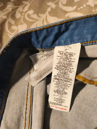 Falda vaquera Pedro del Hierro bordada