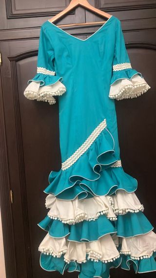 Traje de Flamenca Azul y beige Hecho a medida