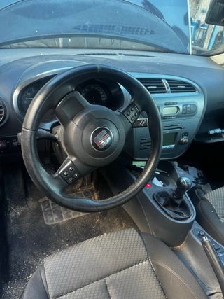 Despiece SEAT Leon 2008 1.9 TDI leer abajo