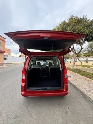 Peugeot Partner 2012