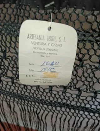 Mantón de Manila bordado flores nuevo