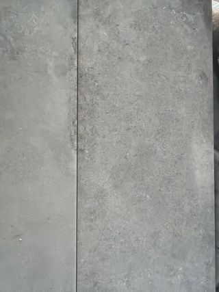 Azulejos grises efecto piedra 20x60