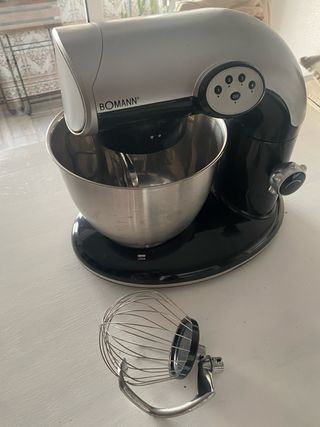 Amasadora Bomann con accesorios