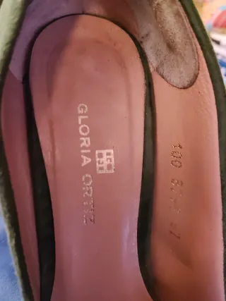 Zapatos tacón Gloria Ortiz verde ante T.37 T36