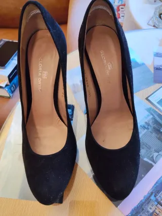 Zapatos tacón Gloria Ortiz verde ante T.37 T36