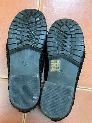 Zapatos de fiesta negros con lentejuelas