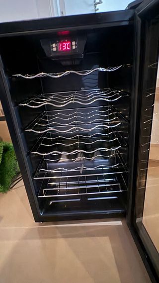 Vinoteca Cavanova CV022T