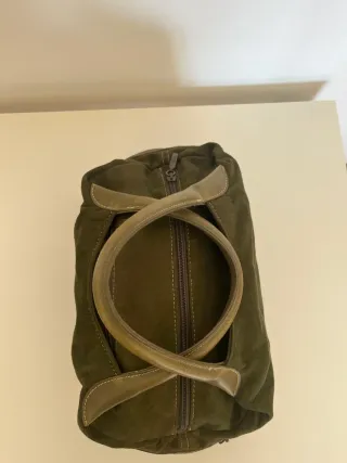 Bolso de mano verde militar