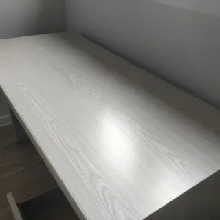 Tavolo da studio in legno con due cassetti