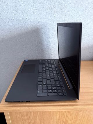 Portátil Lenovo 15.6''Intel N4000 SSD+ Ofice 2024